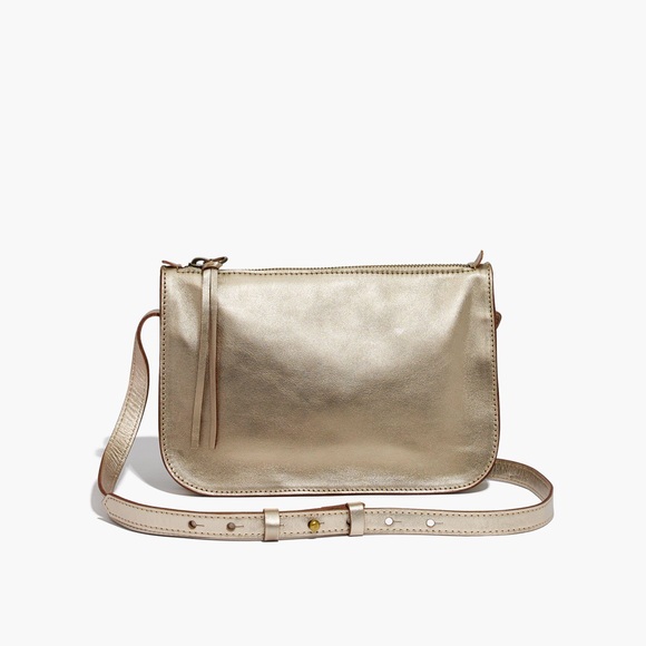 Madewell Handbags - Madewell simple crossbody in metallic gold BNWT